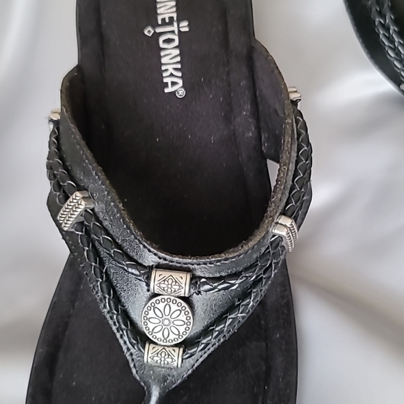 Shoes - Picture 4 of 5